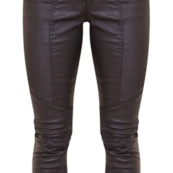 PrettyLittleThing: PETITE BLACK BIKER COATED SKINNY JEANS - 00 - Picture 4 of 5